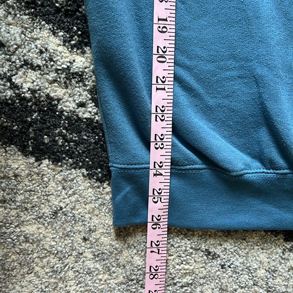 Patagonia inspired Park City Utah Crewneck - Picture 5 of 7